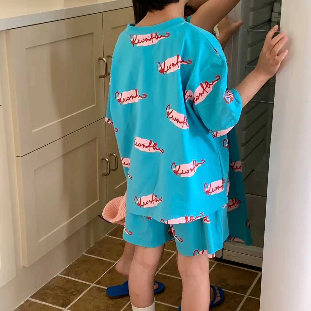 Brothers and sisters Dress Summer 2023 Boys and Girls Korean Letter Graffiti Family Matching Clothing Family T-shirt Appearance S2548
