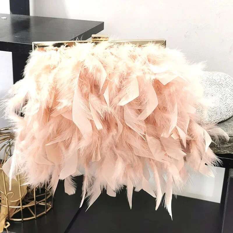 Fairy Feather Evening Winter Fashion White Purse Pearls Beading Chain Shoulder Bags Runway Tassel Sweet Furry Clutch Bag
