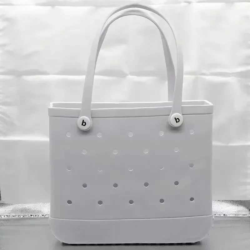 Extra Large Boggs Beach Bag Summer Travel EVA Beach Basket Womens Picnic Handbag Hole Waterproof Handwashing Bag Shoulder BagT2504092