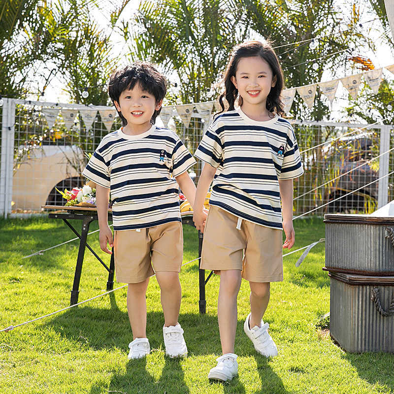 Trendy striped parent-child short sleeved family of three or four heavy-duty embroidered round neck oversized T-shirt full home decoration S2548