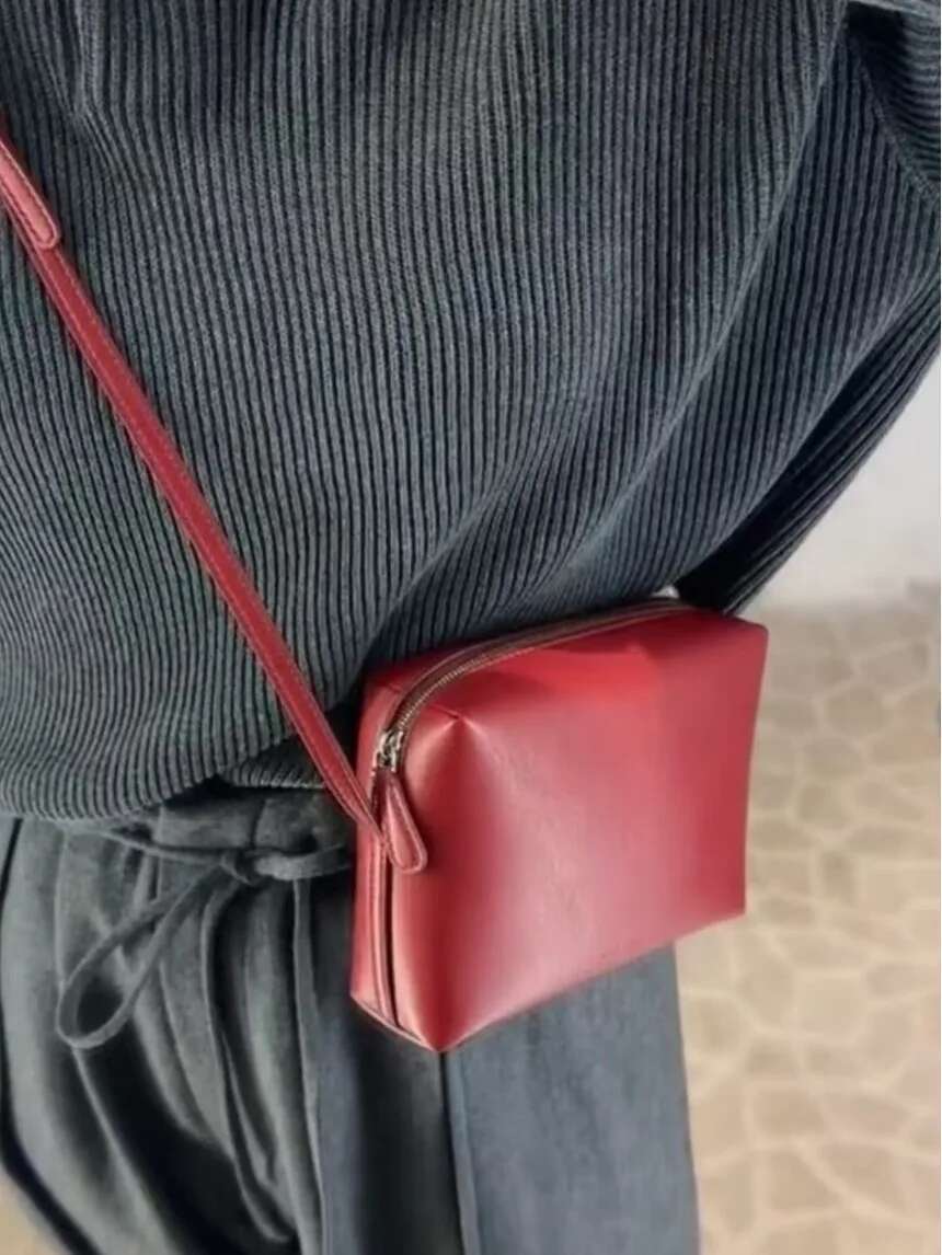 FIRMRANCH Urban Minimalist Square Design Delicate Texture Cowhide Women's Diagonal Cross Bag Versatile Daily Trendy Mini Purse