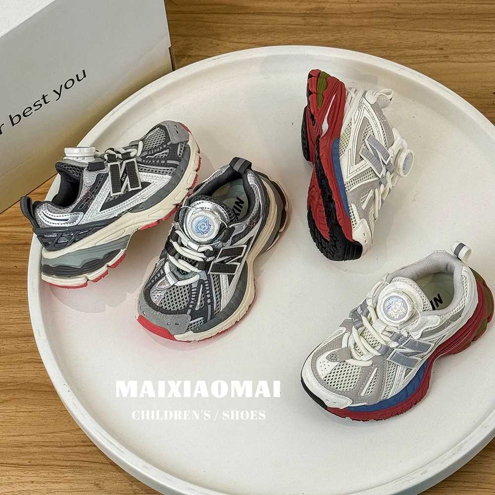 New childrens shoes lightweight and comfortable sports running shoes for boys fashionable high gain shoes for girls X250409