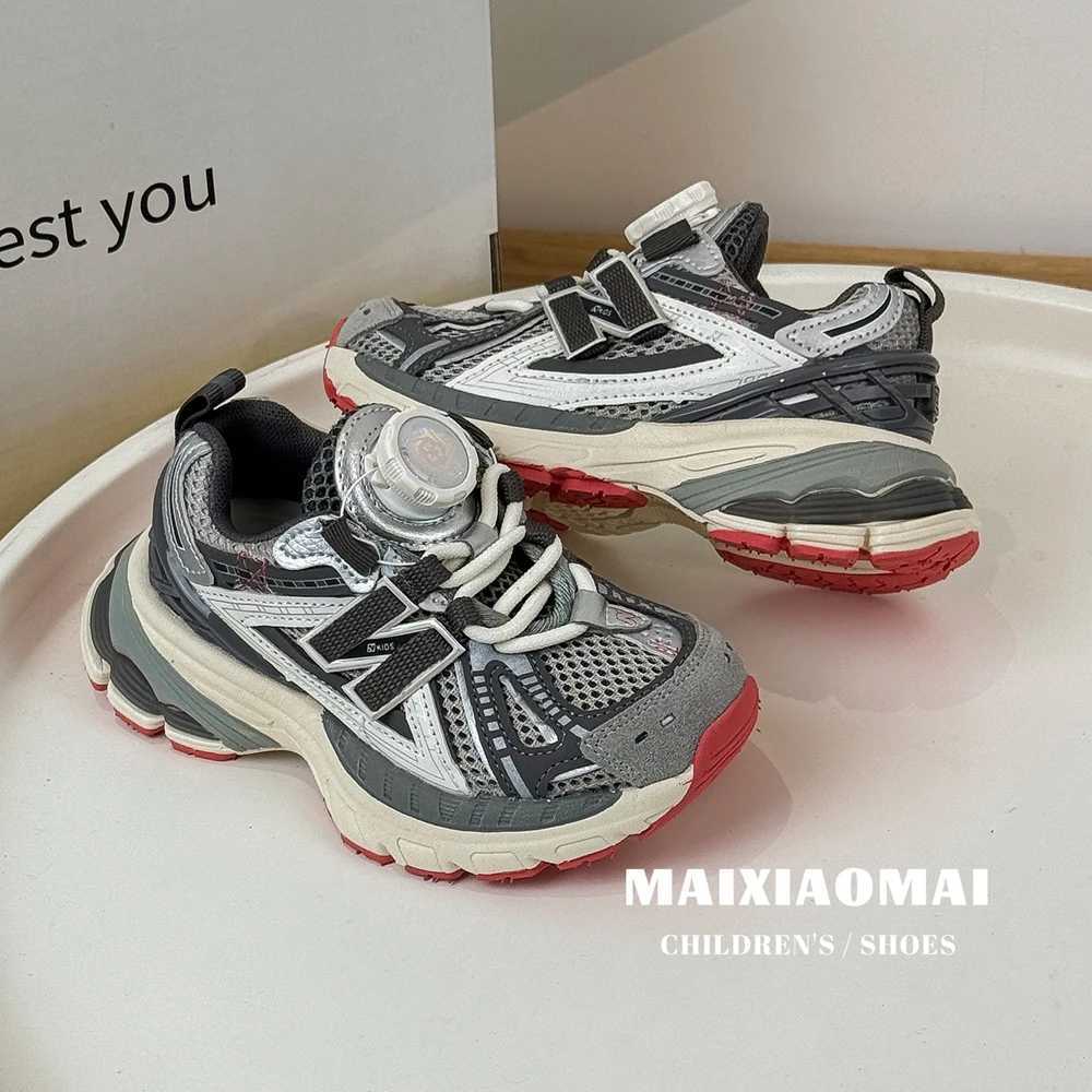 New childrens shoes lightweight and comfortable sports running shoes for boys fashionable high gain shoes for girls X250409