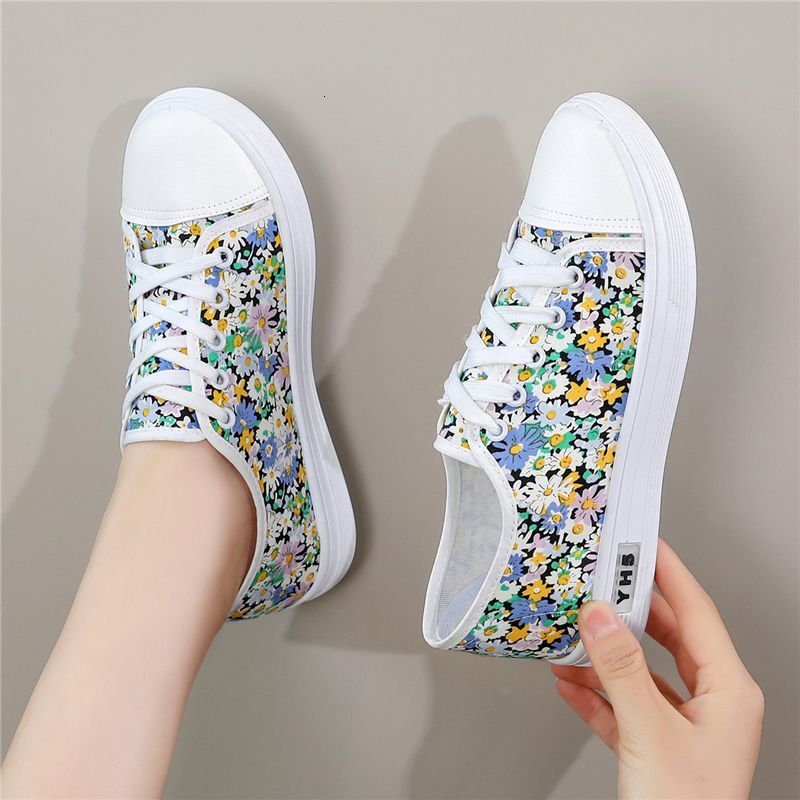 2025 Spring and Summer New Canvas Shoes for Women, Breathable, Fashionable, Sports and Leisure Shoes, Versatile, Flat bottomed, Student