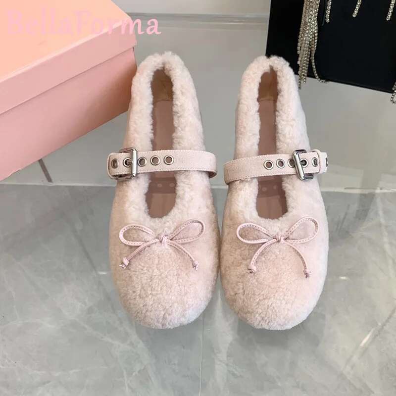 Women's Wool Ballet Flats Bow Metal Decoration One-E Warm Sweet Round Head Leisure Daily Sheepskin Single Shoes 2024 Winter