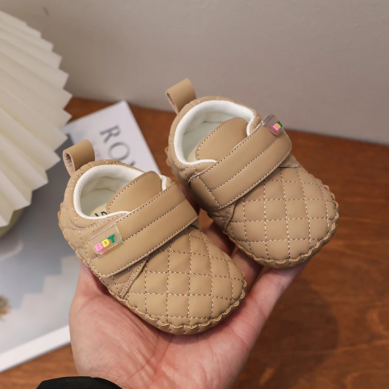 Spring Baby Girls Boys Shoes Comfortable Childrens Casual Shoes Non slip Soft soled Baby Shoes Childrens Lightweight Sports Shoes 250409