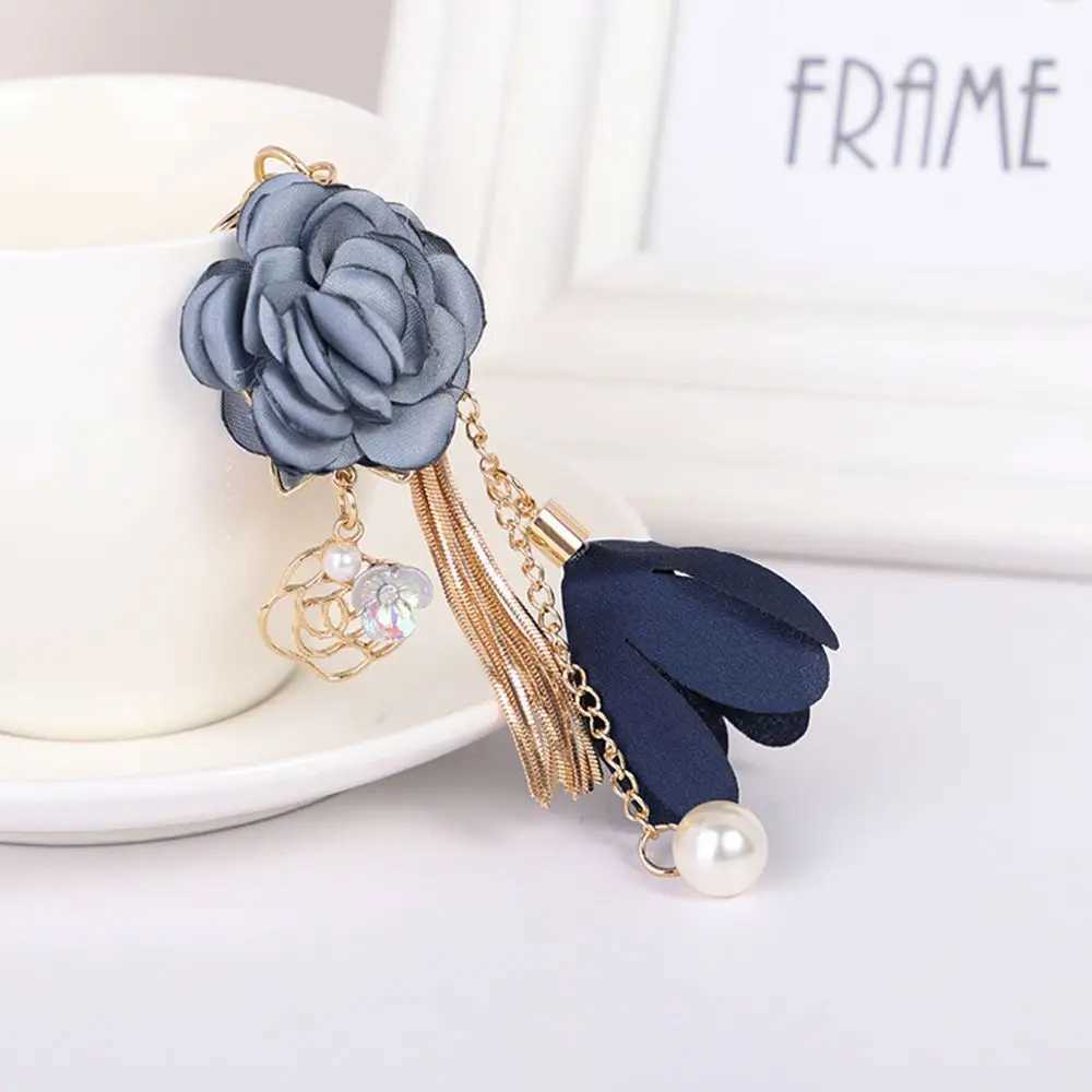 Y2K Fashion Fabric Flower Pearl Pendant Keychain Girls Bag Backpack Decoration Sweet Cool Tassel Flower Jewelry GiftXJ250409