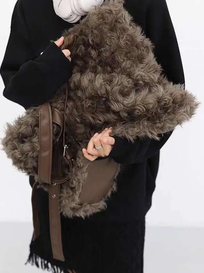 Faux Fur Totes Shopping Handbag Winter Women Bag Plush Purse Trendy 2024 Shoulder Bags Cold Woollen Design