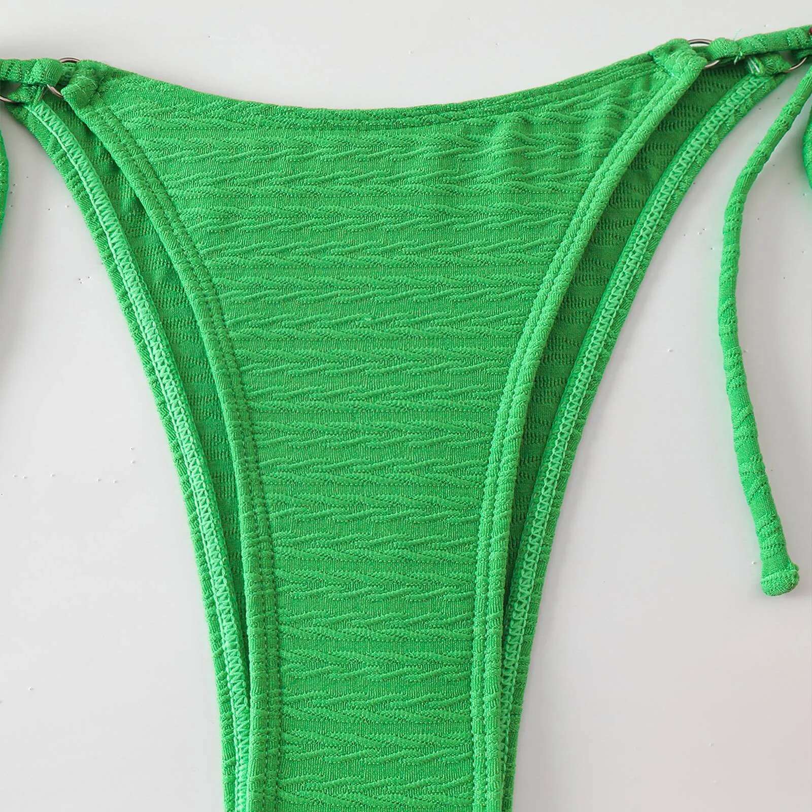 Dongdumaoyi Sexy Micro Bandeau Bikinis Sets Two Pieces Swimsuit Green Swimwear Female Thong Brazilian Biquini Beach Wear Bathing Suit