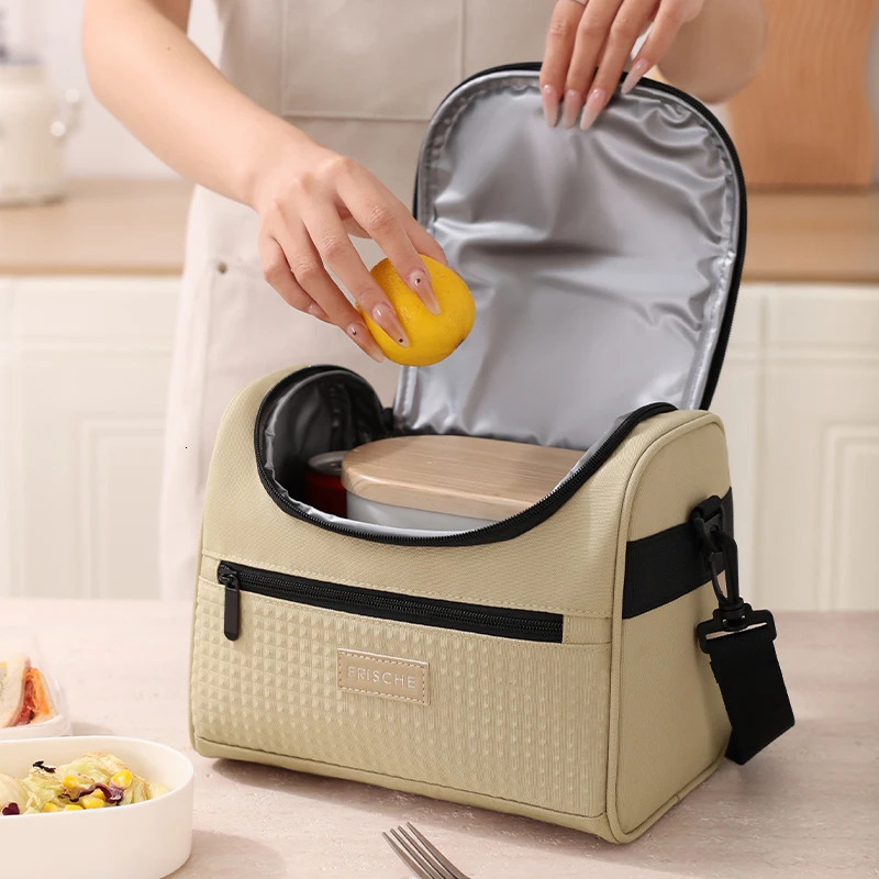 Lunch Bag Insulated Lunch Box Zipper Lunch Tote Bag Waterproof Insulated Lunch Storage Bag Hand-held Bento Box Insulated Bag 250407