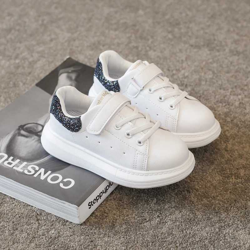 Childrens tennis shoes white leather childrens sports shoes girls fashionable spring and autumn waist boys school walking shoes version X250409