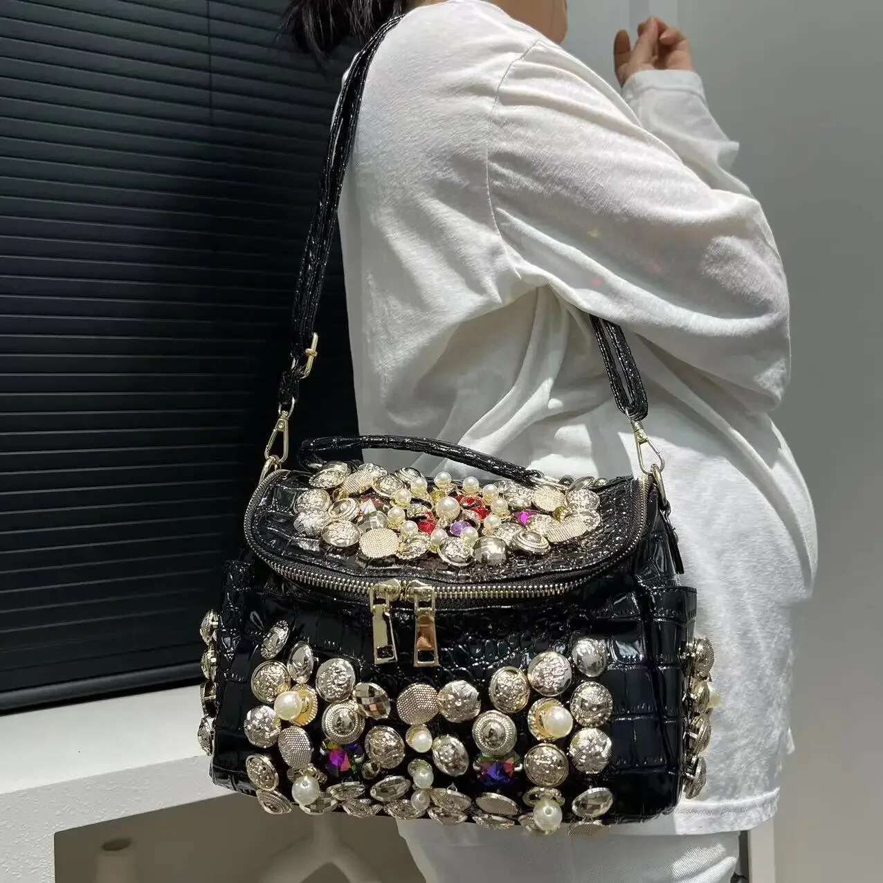 Women's Fashion Dia Handbag Elegant Evening Beaded Light Shoulder Crossbody Bag