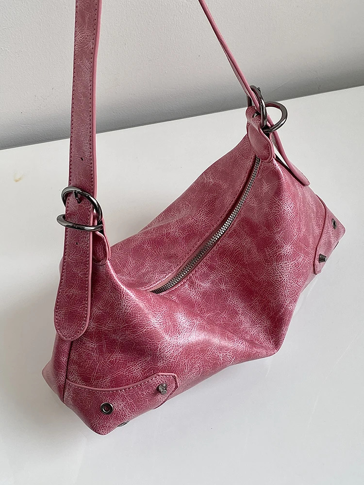 Personalized Womens Underwear Bag Texture Soft Leather Versatile Single Shoulder Cross Body Bag French Retro Motorcycle Handbag 250408