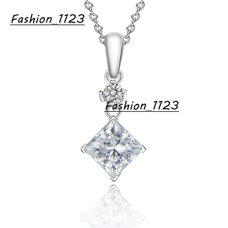 Trendy Jewelry 925 Silver Pendant Princess Cut Moissanite Diamond Necklace