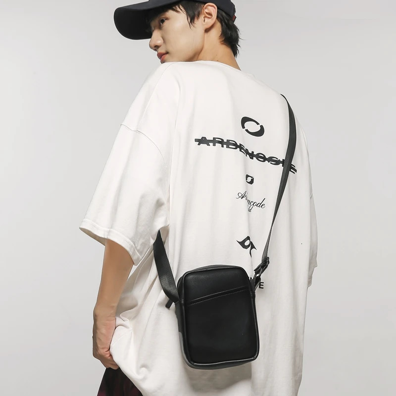 Mini mens shoulder bag fashionable and portable small cross body soft PU leather messenger casual phone 250408