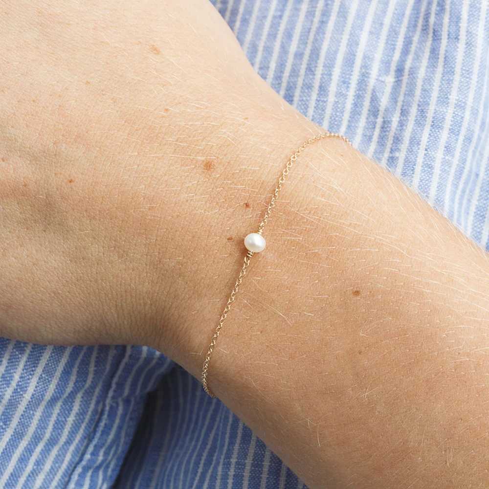eManco Minimalist Stainless Steel Bracelets for Women Sea Imitation pearls Bracelet Women Charm Bracelet JewelryC250411