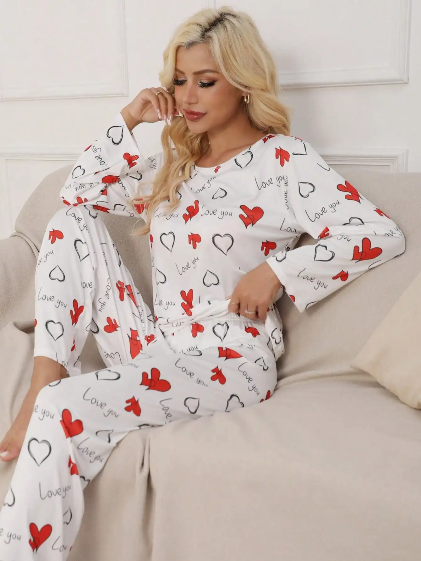 1 set of heartshaped sleeping pajamas casual round neck polyester knitted printed with Love You 250409