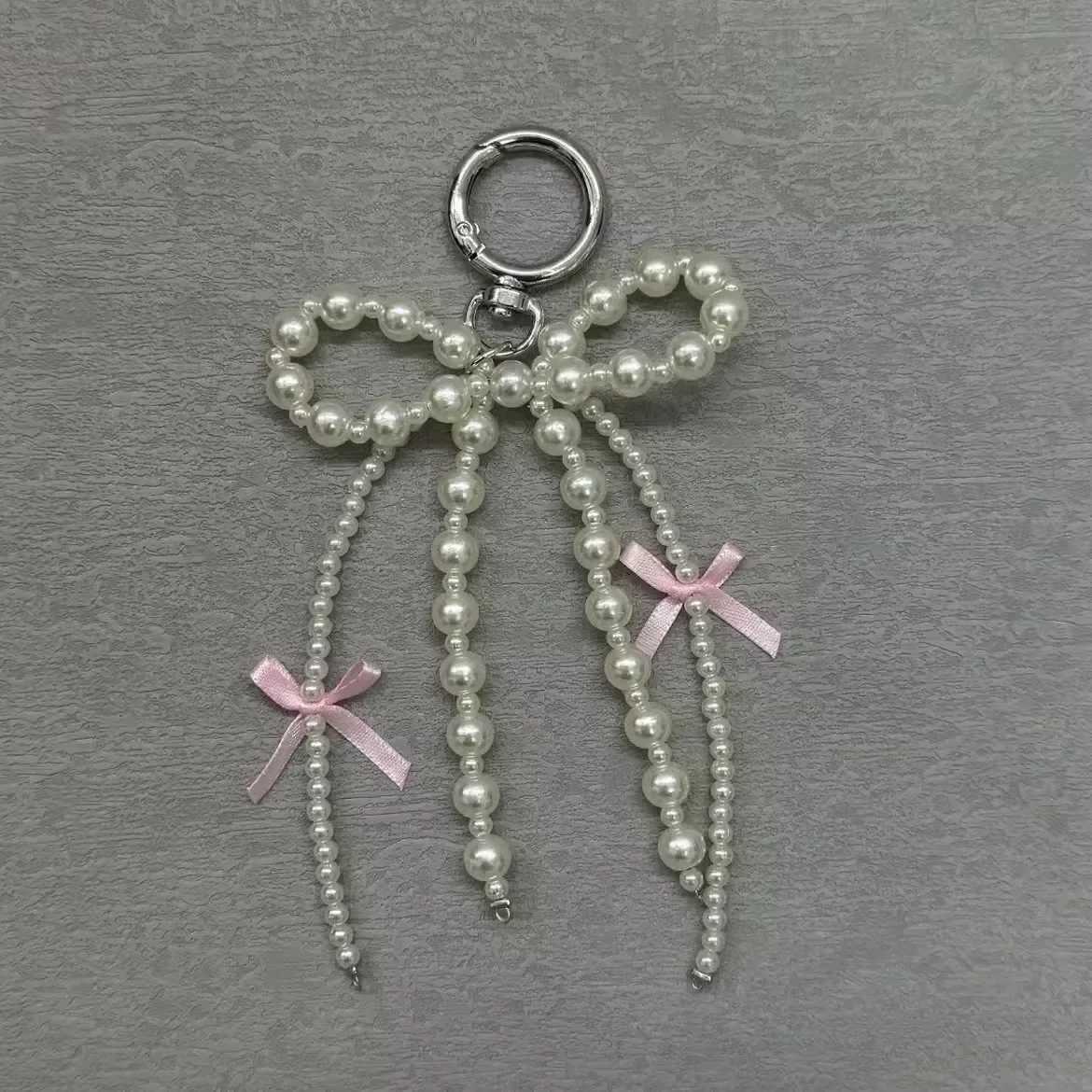 2025 New Korean Fashion Sweet Pearl Bow Keychain Heart Pendant Keychain Y2K Ins Fashion Girl Bag Pendant AccessoriesXJ250409
