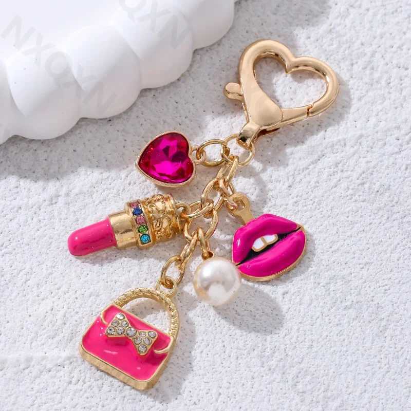 Beautiful rose red pocket lips flamingo lipstick enamel keychain heart-shaped animal keychain womens handmade jewelry setXJ250409