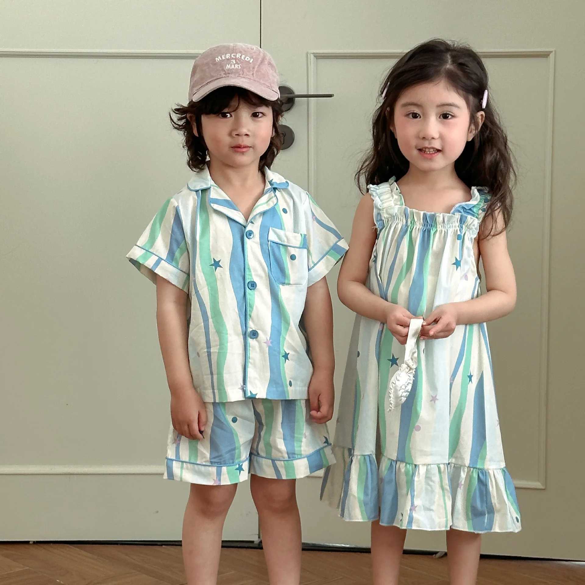 Childrens Summer sisters Attries Slip kes Tee+shorts Set Childrens Girls Printed Short Sleeve Shirt Dress Holiday Stripe Set S2548