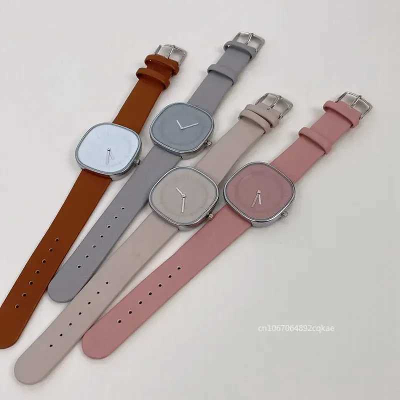 Luxury Womens Watch Minimalist Square Dial Leather Strap Womens Watch New Quartz Watch Couples Watch Montre FemmeXJ250408