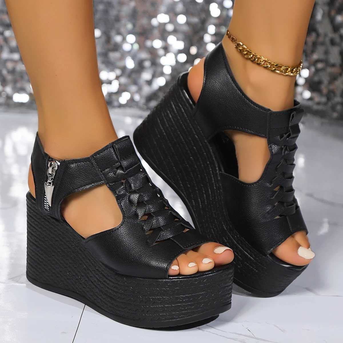 New Arrival Womens Sandals Summer New Wedding Platform Sandals Womens Sexy High Heels Peep Toe Open Walk Designer Sandals T250409