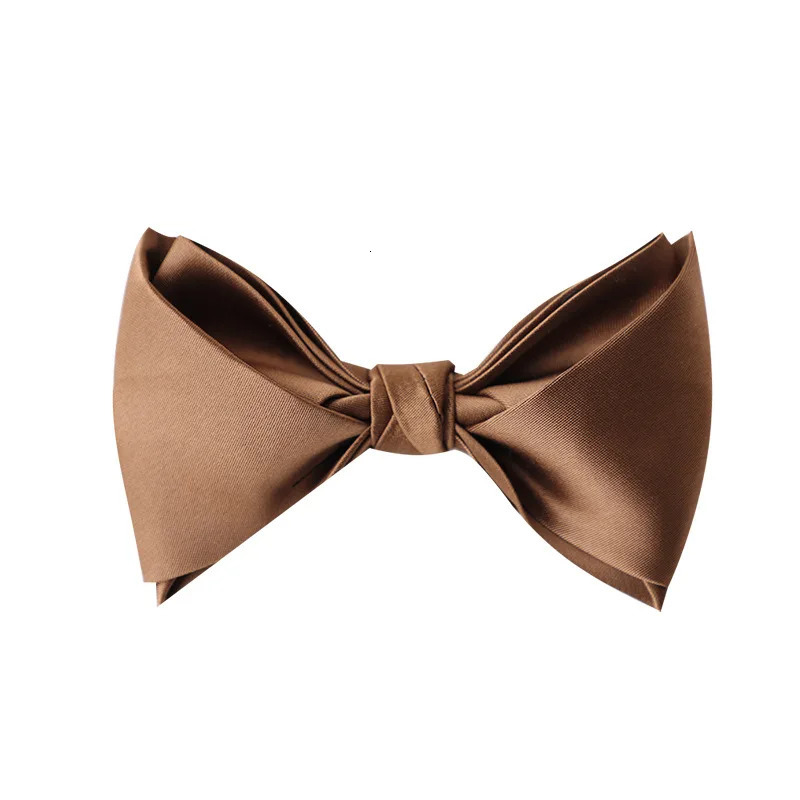 Solid color elegant gentleman bow men sitting at wedding banquet bow 250407