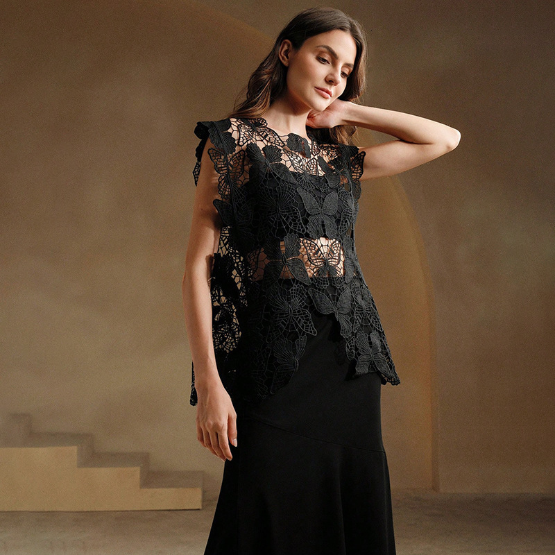 Summer new hollowed out vest handmade knitted lace embroidery simple loose top dress