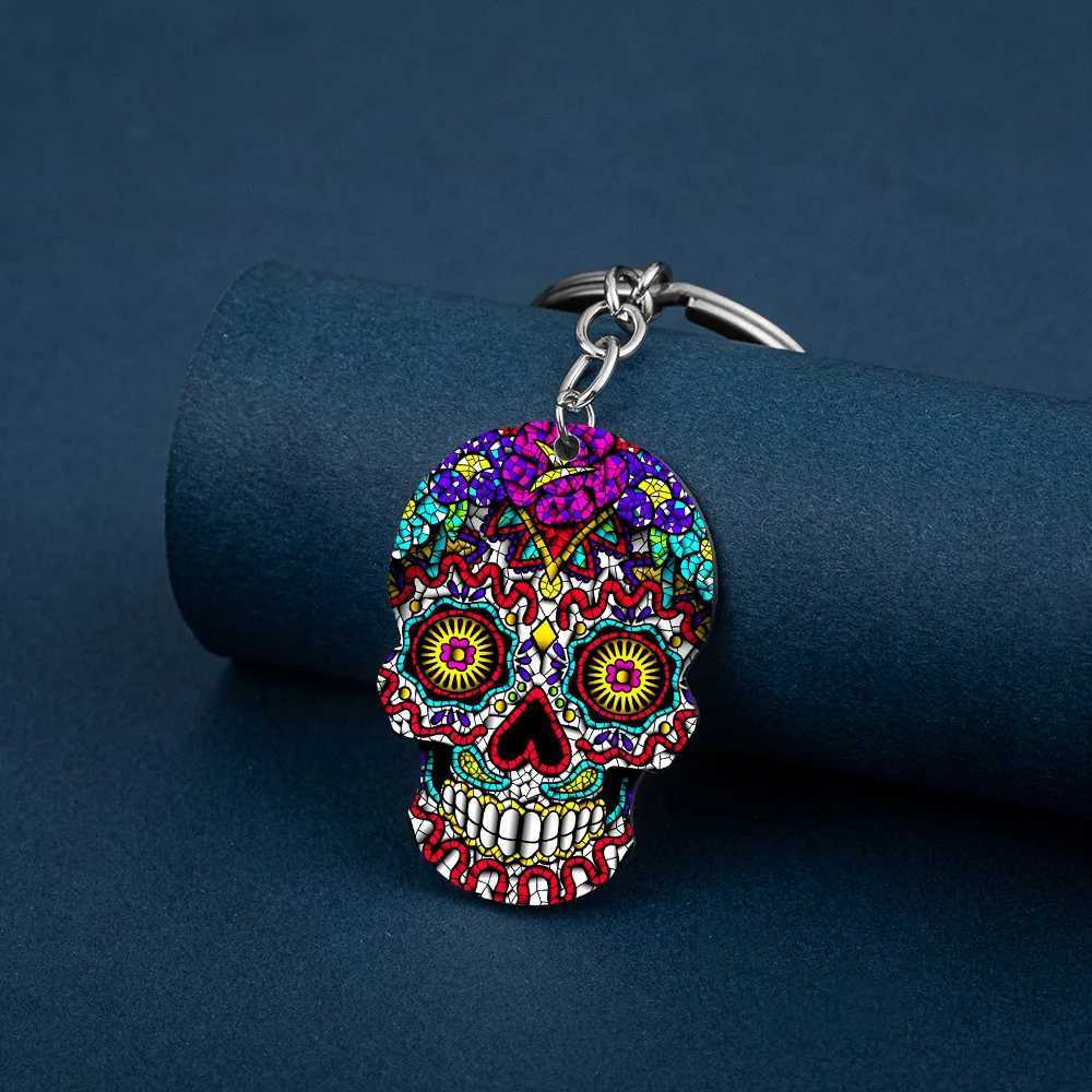 HNSP Stainless Steel Gothic Skeleton Keychain Charm Pendant Necklace Halloween Gift Box for Men and WomenXJ250409