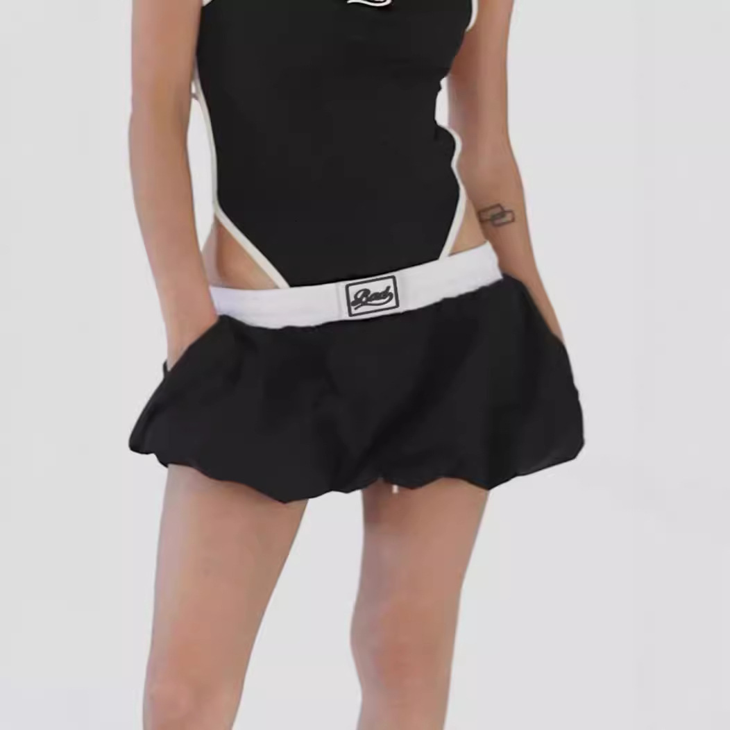 2025S Designer Shorts For Women Korean Badblood Short American Spicy Girl Flower Bud Half Sexy Fluffy Versatile Low Waist A Line Skirt Beach Pants