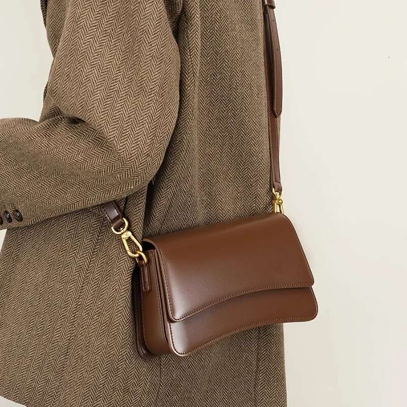 New 2024 Spring French Style Small Box Shape Flap Messenger Glossy Split Leather Women Crossbody Shoulder Bag Daily Purse