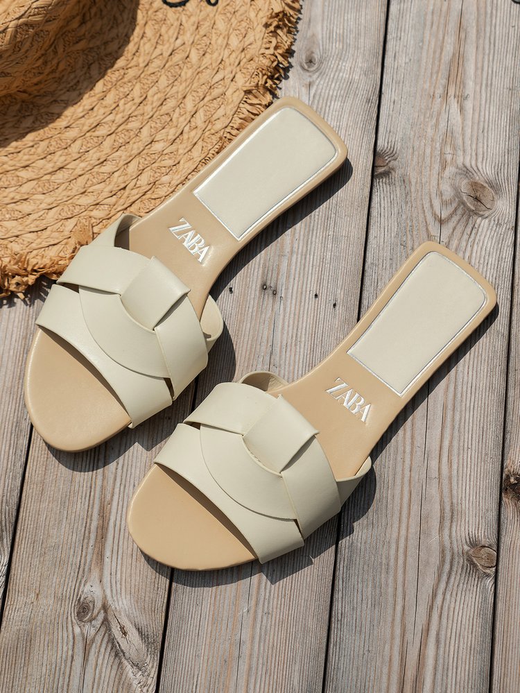 Women 2025 summer new fashion slippers outside wearing plus-size casual all-in-one blue denim flat sandals women