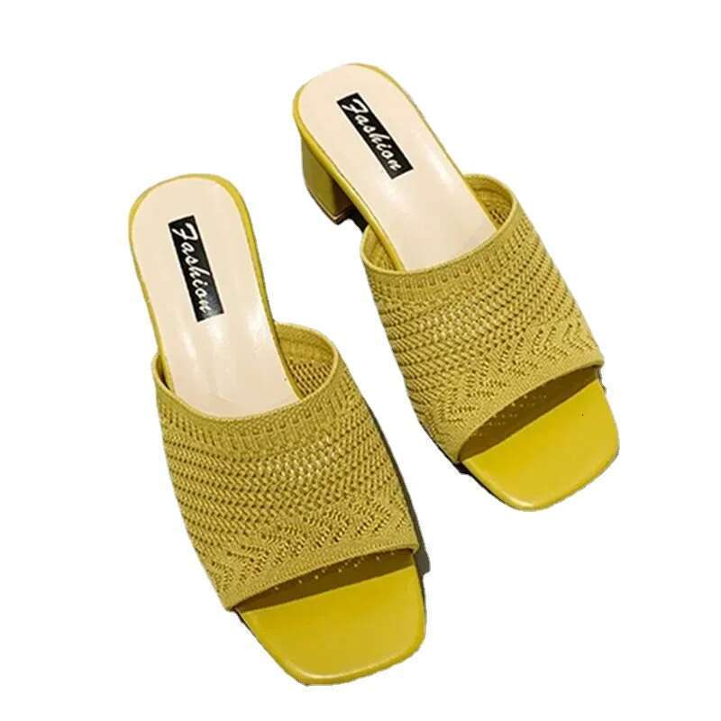 Closed Toe Comfort Fashion Fly Weave Outdoor Sandals Women Medium Heel Slippers 2025