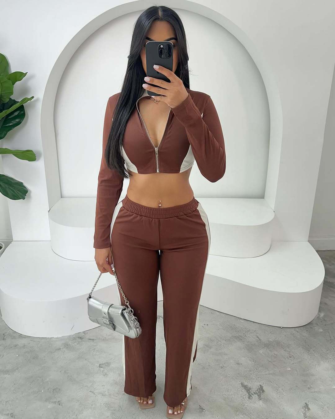 2025S Designer Women S Set New Color Blocking Slim Fit Casual Sports Stand Up Collar Zipper Short Style Crop Top Jacket Long Pants Set