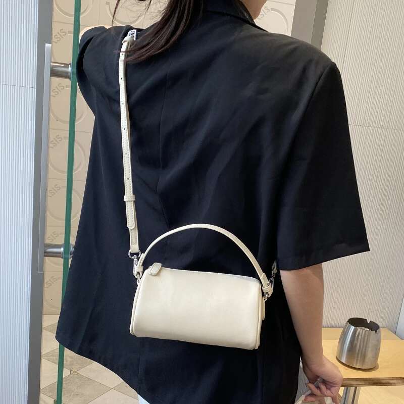 Ladies' Cowhide Shoulder For Women Crossbody Fashionable Simple And Practical Soft Leather Barrel Shaped Phone Bag