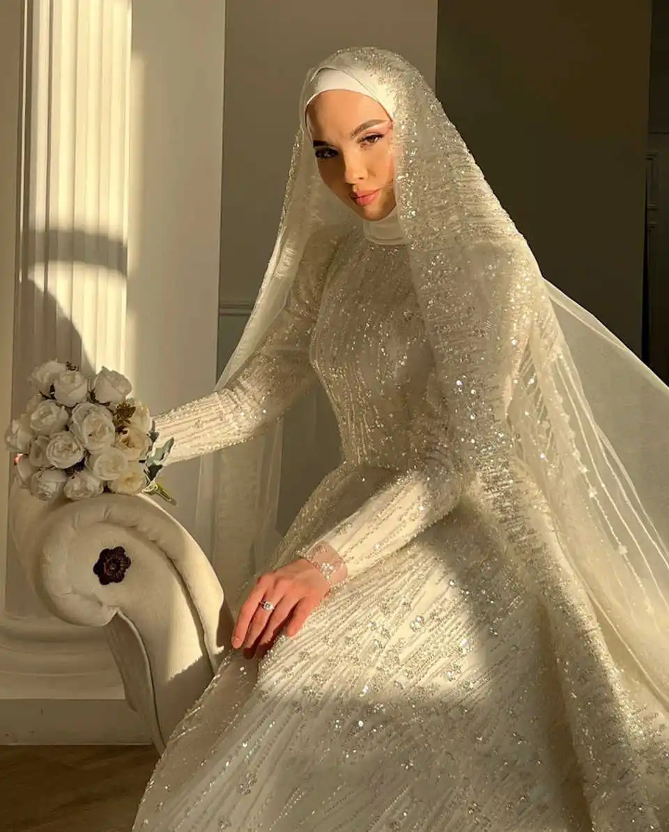 Muslim Wedding Dresses Sequins Crystal Bride Gowns A Line High Neck Long Sleeves Shiny Custom Made Princess Sweep Train Bridal Vestidos De Novia Plus 