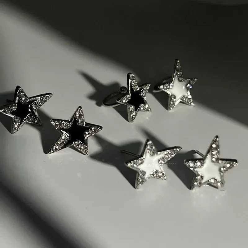 Trendy Black Zircon Star Stud Earrings For Men Women Couple Black White Personality Hip-hop Earrings Party Accessories Jewelry Z250408