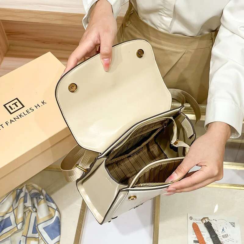 Women's Bags Brand genuine leather shoulder bag for women's 2024 new summer high-end fashion travel small backpack, handbag