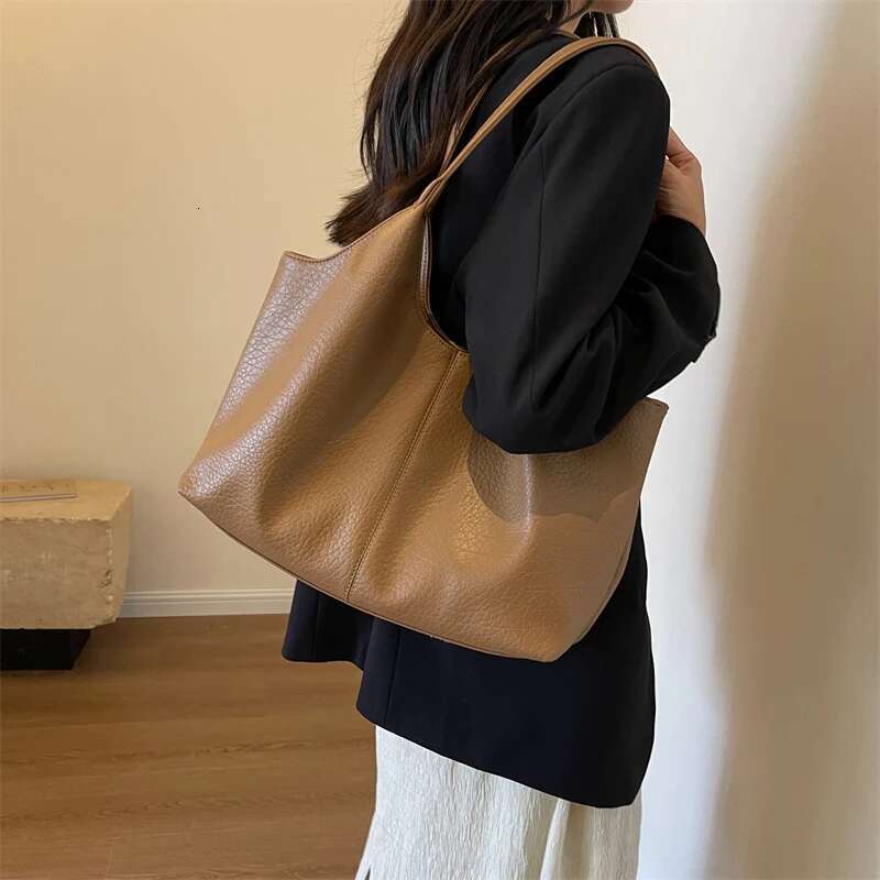 Fashion Retro Leather Tote Bags For Women Tend Females Simple Large Capacity Shoulder Bag Big Solid Color Handbags
