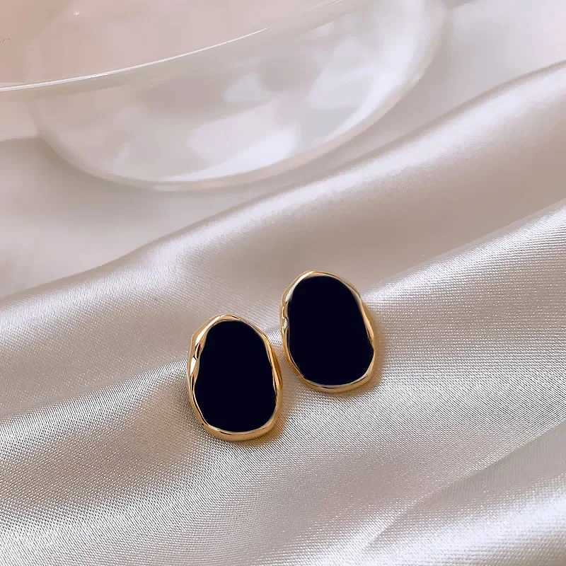 2024 New Black Earrings Irregularity Metal Earring for Women Vintage Jewelry New Design Fashion Aesthetic Earrings Accessories Z250408