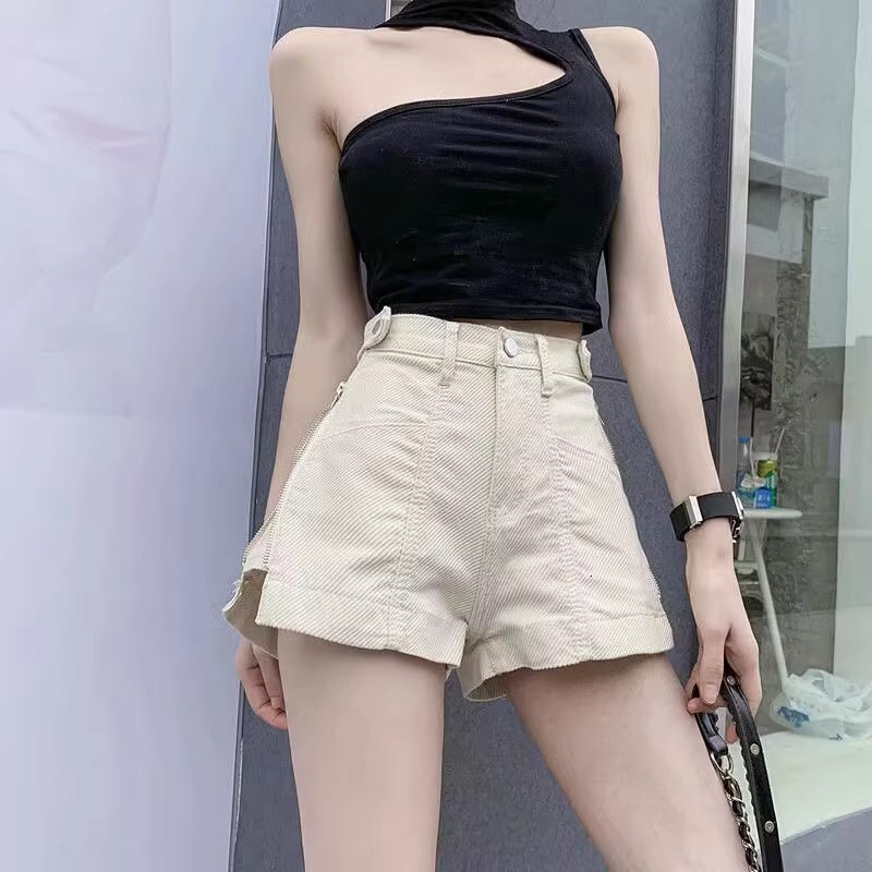 2025S Women s Designer Shorts, Spicy Girl Denim Shorts High Waist Split Thin Summer New Style A line Small Straight Tube Loose Super Hot Pants Trendy 
