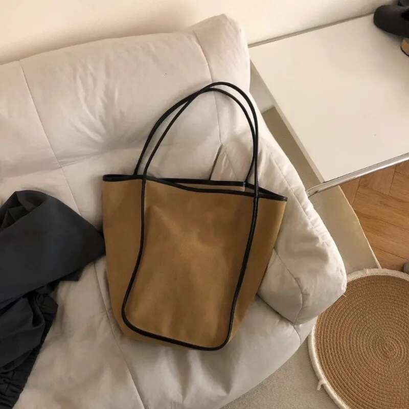 Niche Texture First-Layer Cowhide Frosted Bucket Tote Hand-Held One-Shoulder Casual Commuting Bag For Women 2024 Autumn New