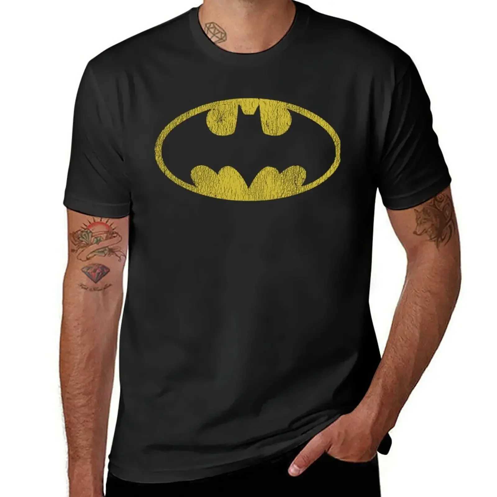 Cute retro mens T-shirt for sports fans with bat classic yellow perfect gift T-shirt Harajuku Crewneck 2024XJ250409