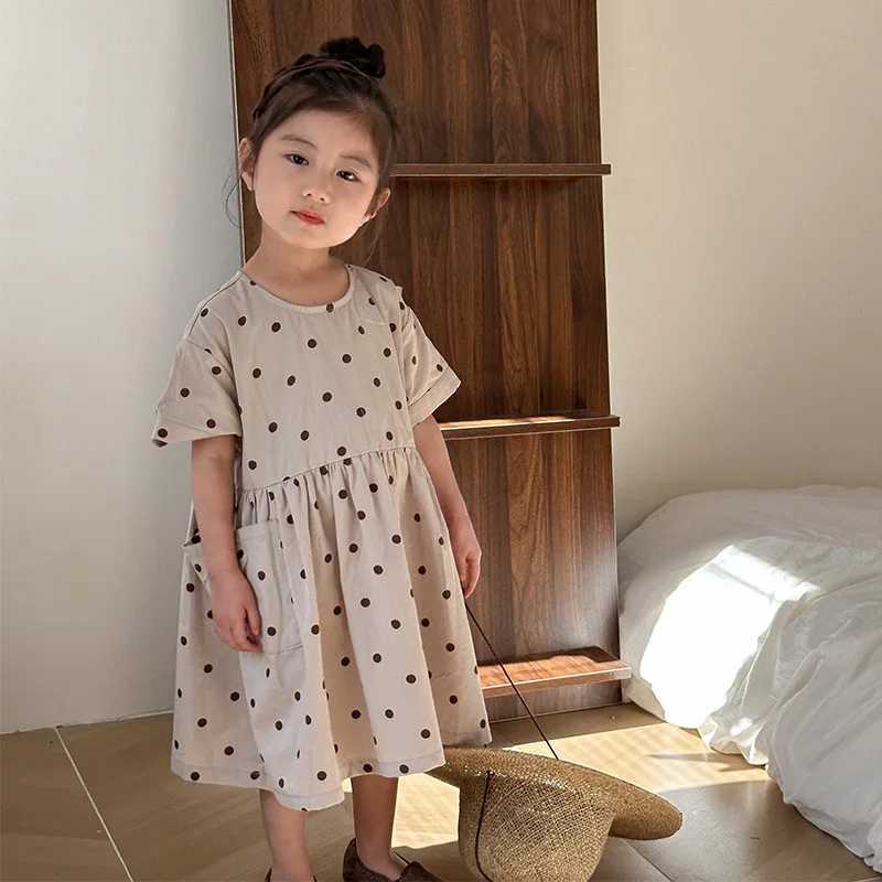 Summer 2024 New Childrens Short Sleeve Set Toddler Boys Top Shorts Loose Childrens Girls Pocket Monster Point Dress Brother sisters Set S2548