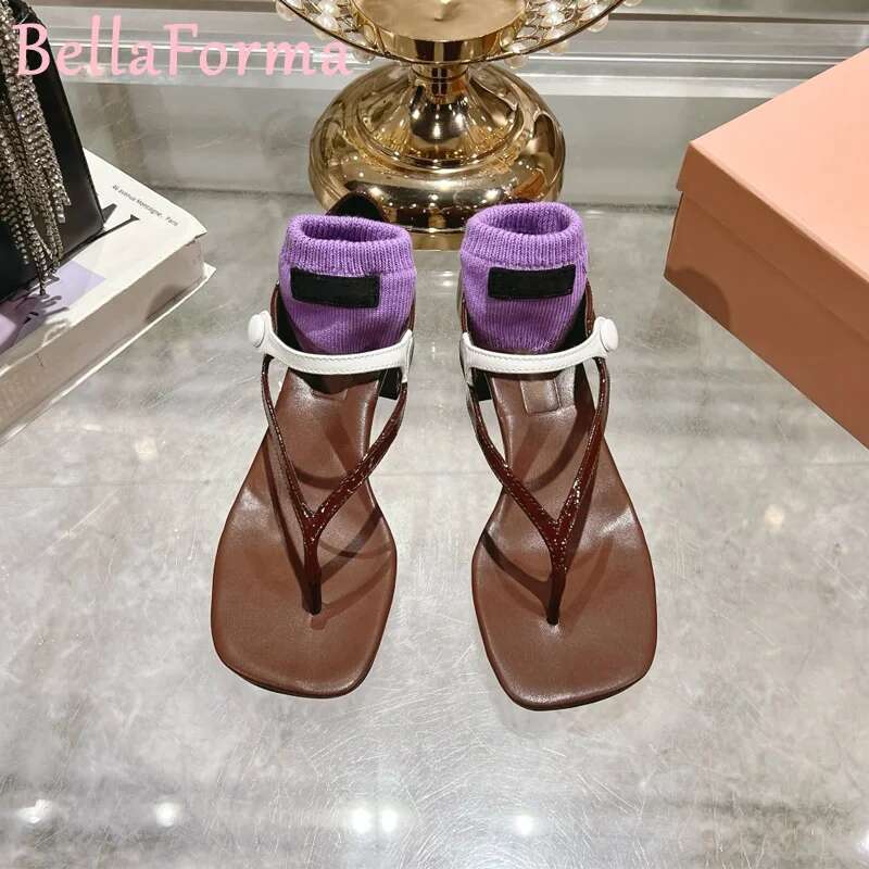 Women's Open-Toe Color Matching Sandals Flip-Ps Daily Beach Sweet Fashion Sheepskin One-Strap Square Heel Casual Flat Shoes