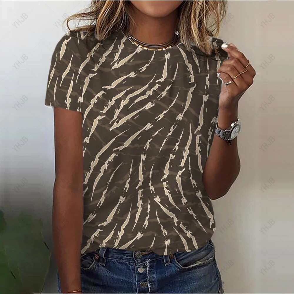 Sexy Women's T-shirt Fashion Leopard Printed Casual Short Sleeve Tshirt For Girls Street Beautiful Tees O-neck Ladies Top Shirt