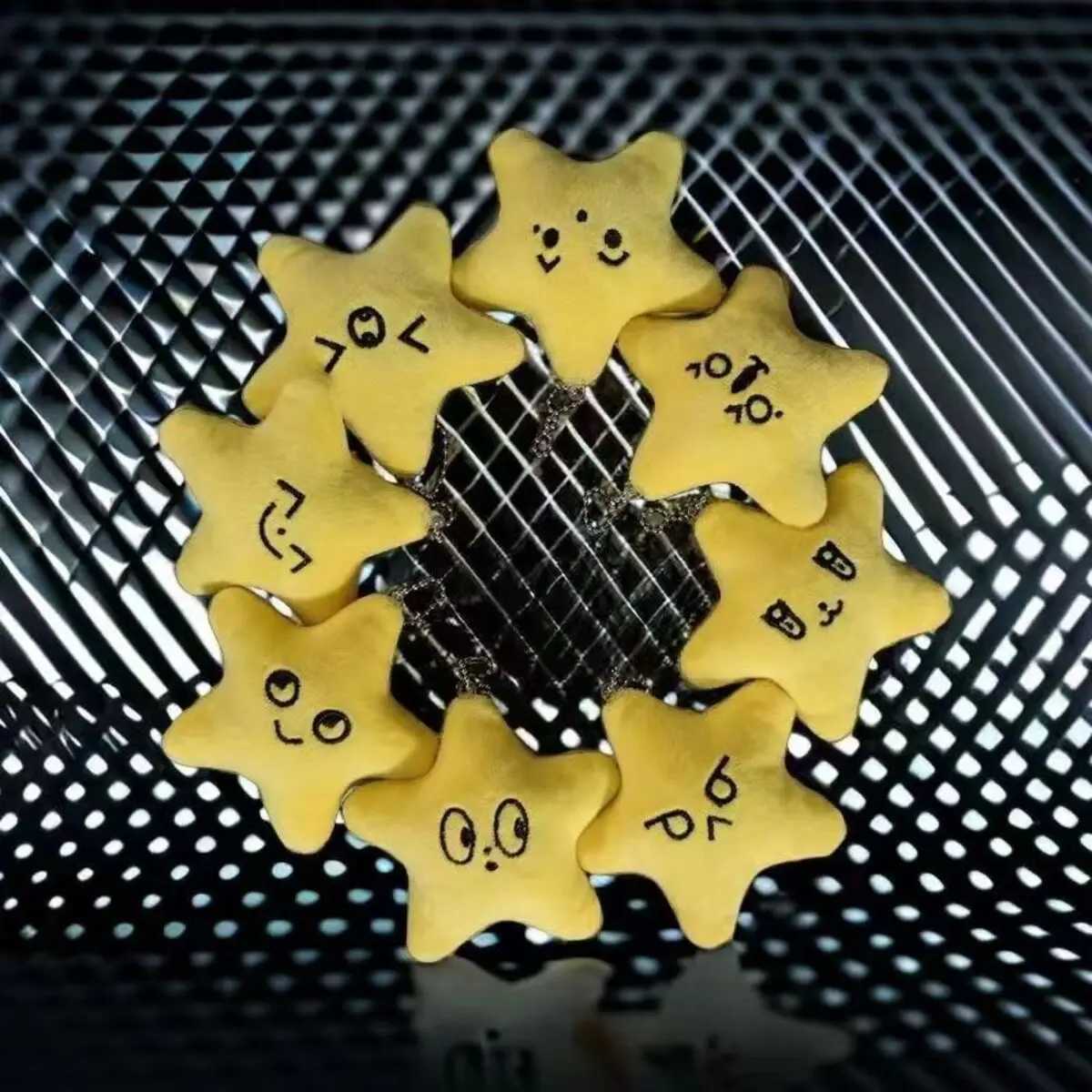 Yellow pentagonal heart-shaped Exprion keychain plush pendant suitable for Star Soundabla fansXJ250409