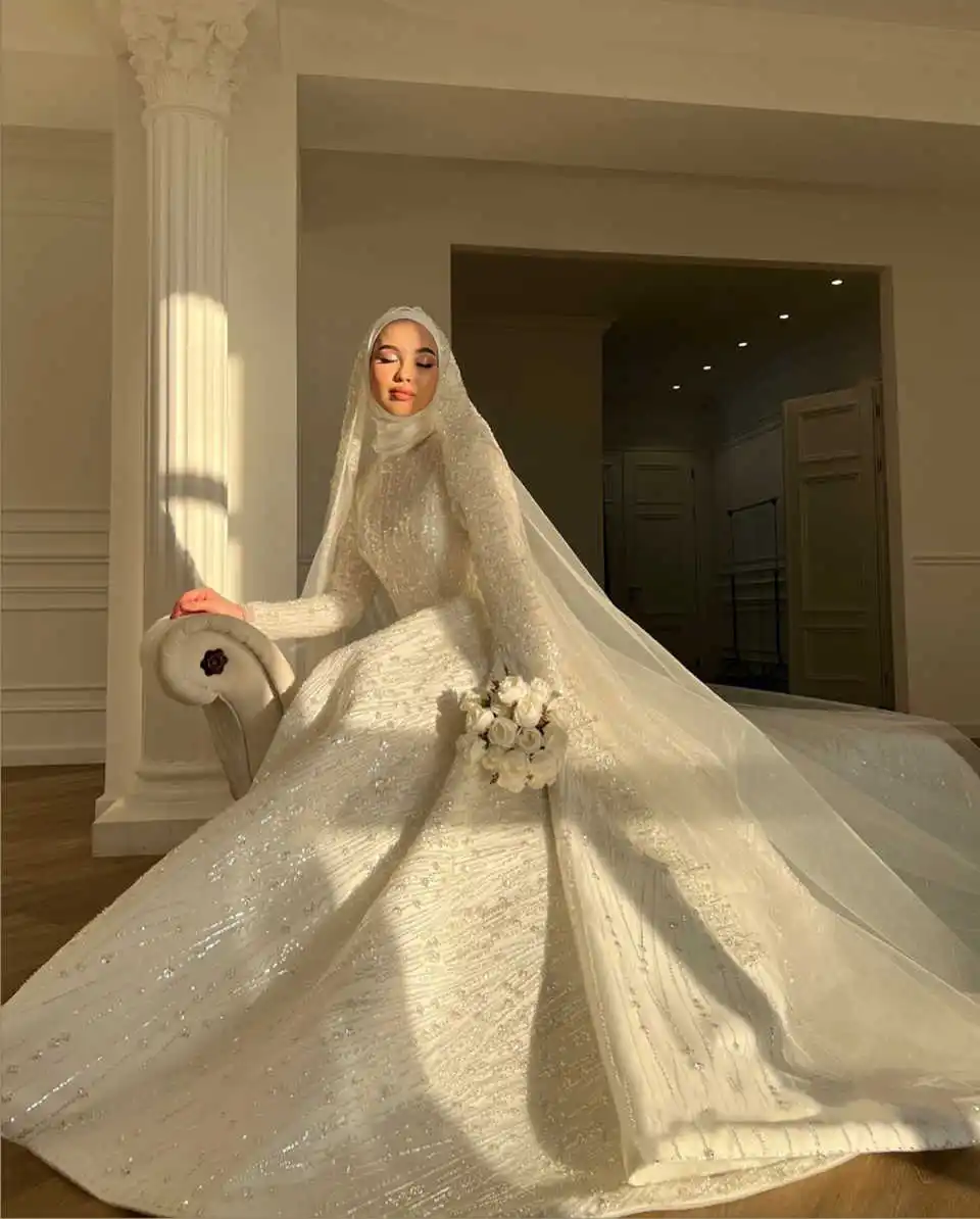 Muslim Wedding Dresses Sequins Crystal Bride Gowns A Line High Neck Long Sleeves Shiny Custom Made Princess Sweep Train Bridal Vestidos De Novia Plus 