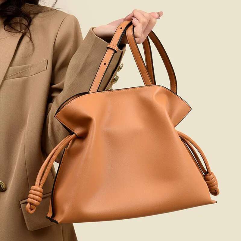 New Brand Drawstring Handbag Orange High-End Soft Genuine Leather Messenger Exquisite Smooth Shiny Black Shoulder Bag