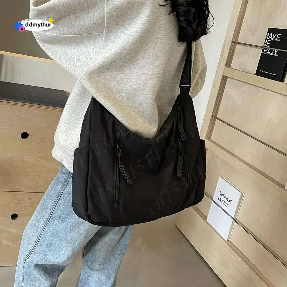 Women Crescent Crossbody Nylon Multi-Pocket Lightweight Shoulder Large Capacity Half Moon Sg Female Shopping Bag ddmythur